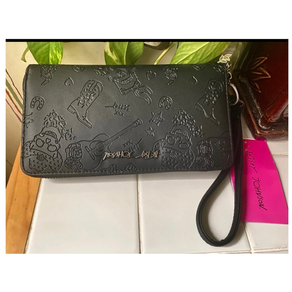 Betsey Johnson Cowboy Skulls wallet wristlet
